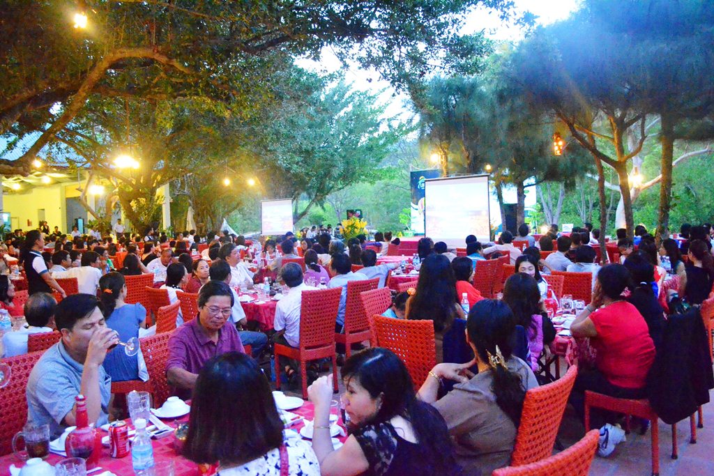 hoi-nghi-khach-hang-xuan-tri-an-2015